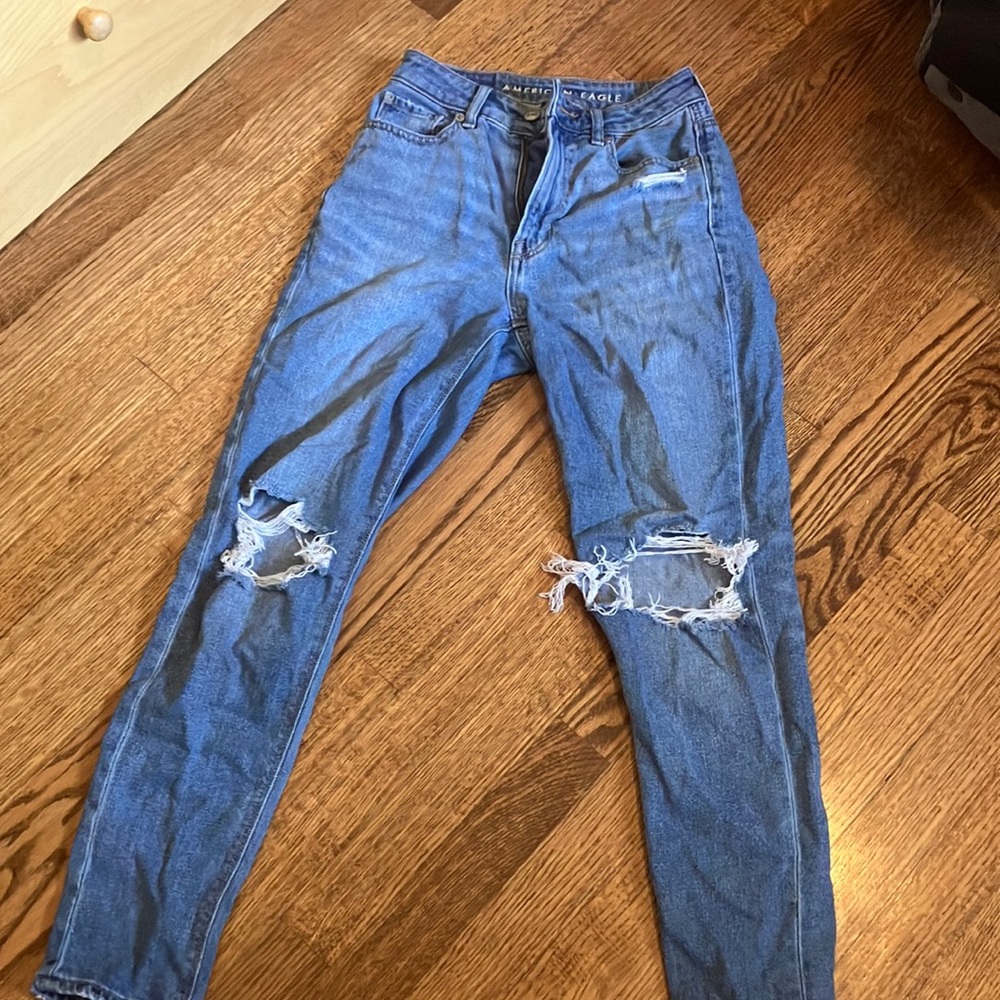 American eagle mom jeans